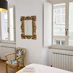 Bilocale In Centro A 1 Minuto Da Piazza Unita Apartamento